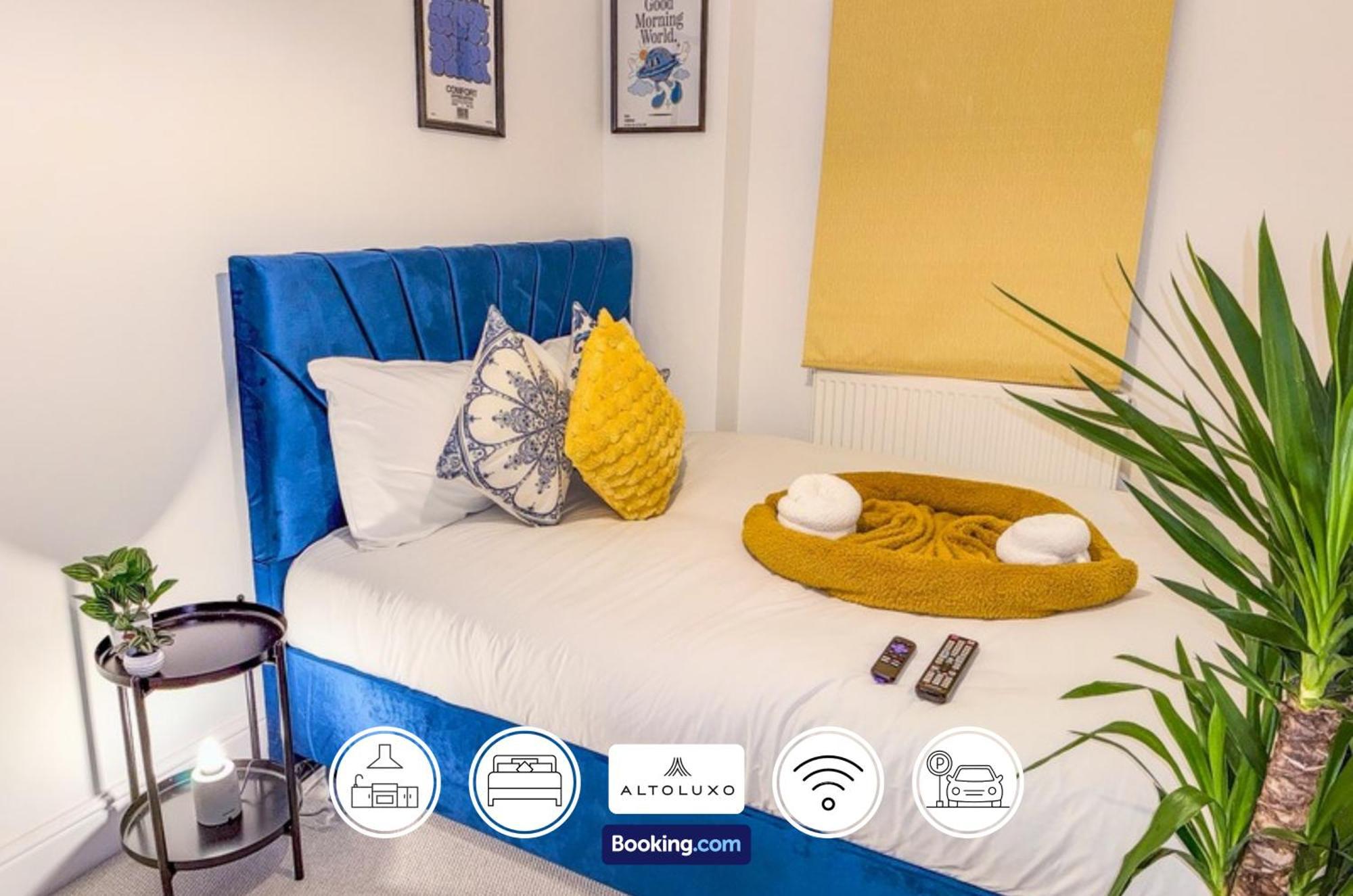 Holiday home Deluxe 4 Bedroom Near Centre By Altoluxoexperience Short Lets & Serviced With Free Parking & Wifi Bristol