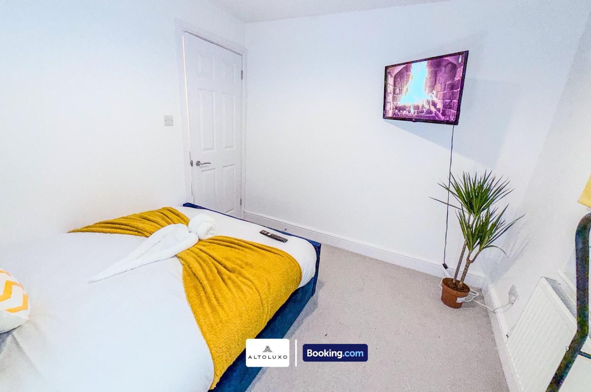 Holiday home Deluxe 4 Bedroom Near Centre By Altoluxoexperience Short Lets & Serviced With Free Parking & Wifi Bristol